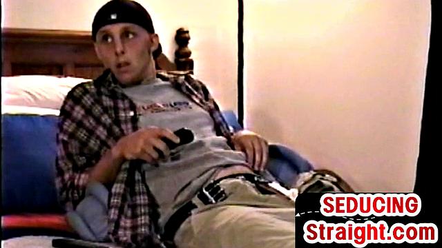 Vintage str8 enjoys getting his 1st time gay BJ