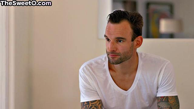 Cutie amateur babe bouncing on BF