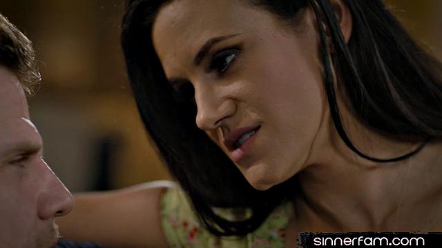 Big-titted stepdaughter gets pussy smashed