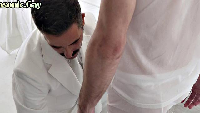 Masonic gaydaddy top fucks twink in tight butthole