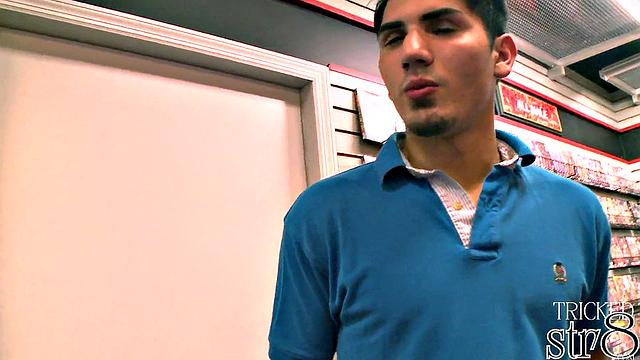 str8 guy fooled by gay gloryhole