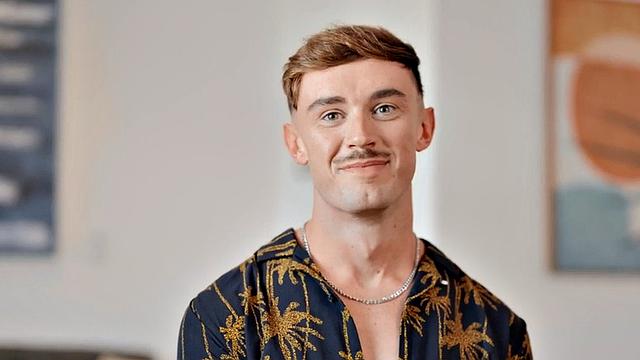 Inked jock stroking his shaft