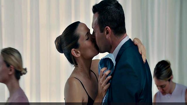 Jennifer Garner's Side Boob