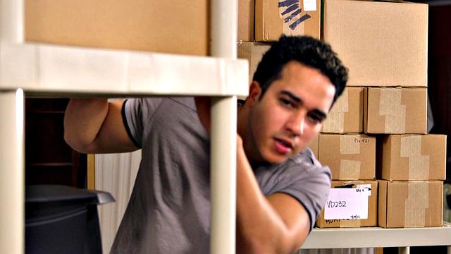 60something Jewels in a threesome with two 20somethings