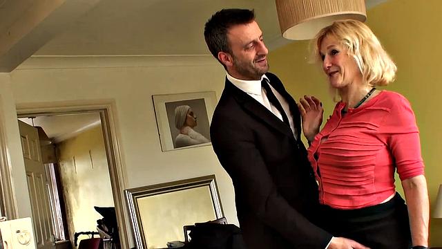 SubSlut Molly Maracas: Granny's Never Been Dommed