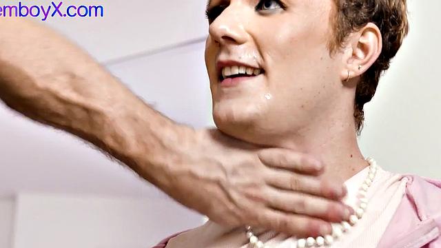 21yo boys bareback fucked in 3some by muscled hunk