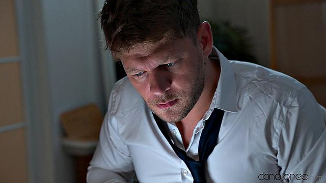 Cheeky colleague cheats on spouse