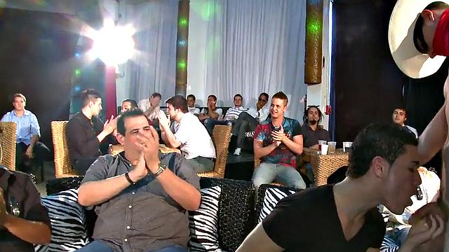 Real Stripper Sucked by Amateurs