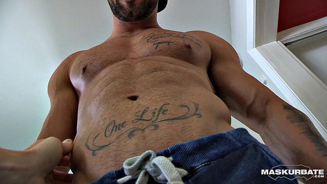 Sexy Open Minded Jock Jerks For Pascal - Zack Lemec - Maskurbate