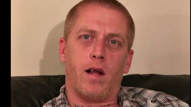 дикое дрочево - сперма летит фонтаном