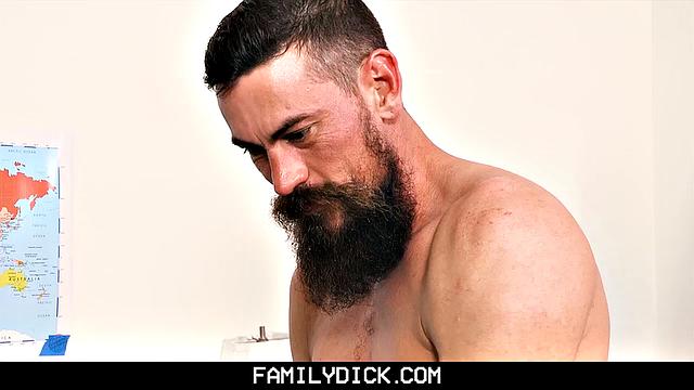 Daddy Will Show You Chapter 1:You're a Virgin, Right?