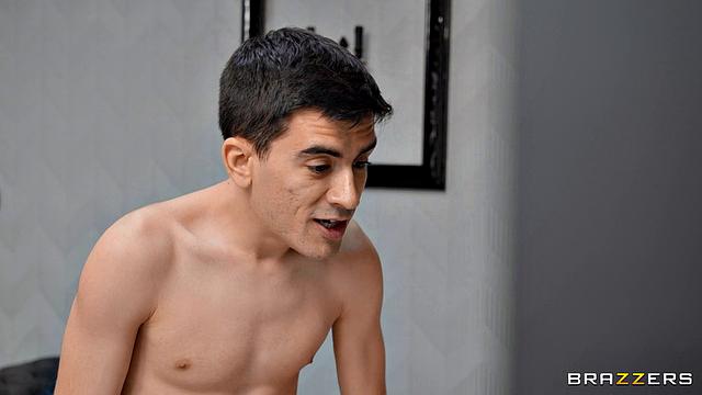 Balls Deep In MILF's Bubble Bath