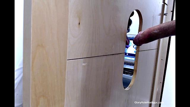 Married Man in Gloryhole Fuck