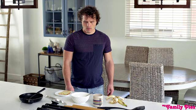 Have You Been with the Maid - S17:E6