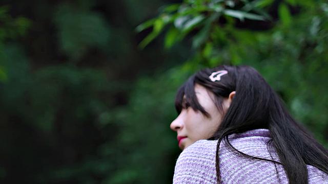 Welcome to our model Ranako In the wood