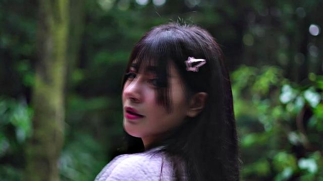 Welcome to our model Ranako In the wood