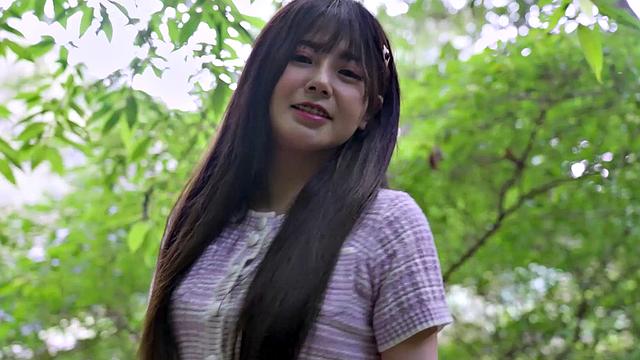 Ранака потерялась в лесу и теперь ей явно не до прогулок