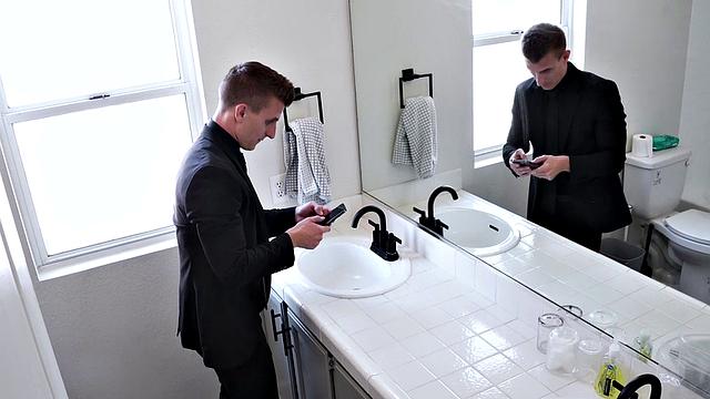 Bathroom Break Freehouse