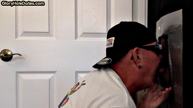 Gloryhole DILF sucks cock in amateur home video