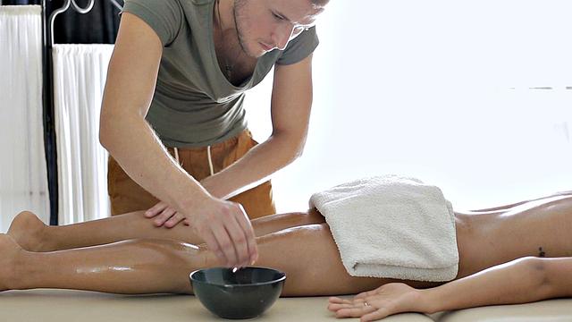 Oiled Rubdown