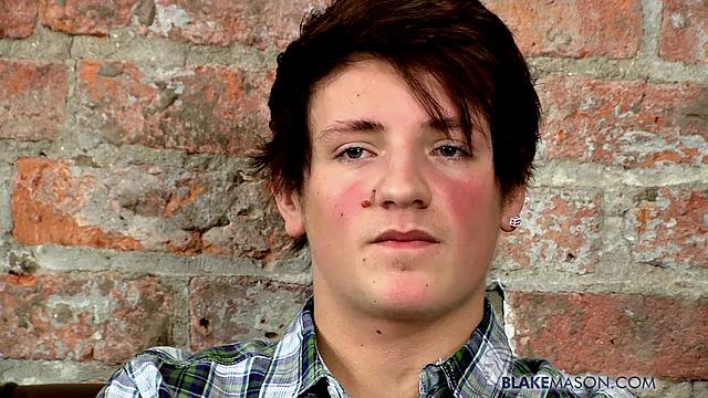 Fit Boy James Jacks Off A Load - James Lain