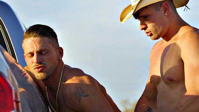 Man fucks cowboy ass outdoors in desert until cum