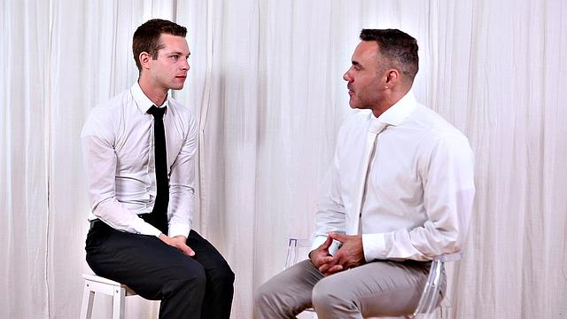 президент скай жестко раздвигает элдера бенжамина и не щадит его жопу