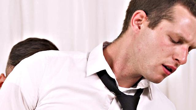 президент скай жестко раздвигает элдера бенжамина и не щадит его жопу