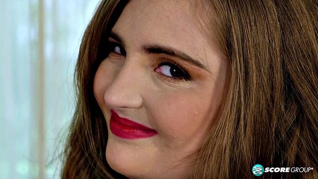 Sylvia Bateman: Sexy & Thick