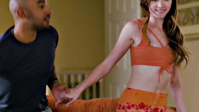 Stunning babe gets her tight pussy rammed by IR lover