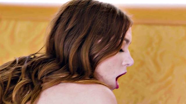 Stunning babe gets her tight pussy rammed by IR lover