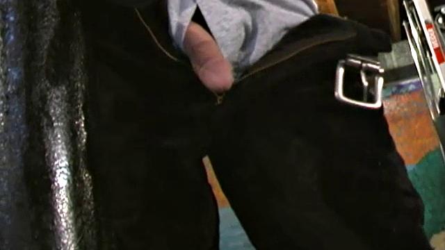 Christian Pierce Masturbates