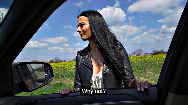 Public perfect babe picks up for fuck in car