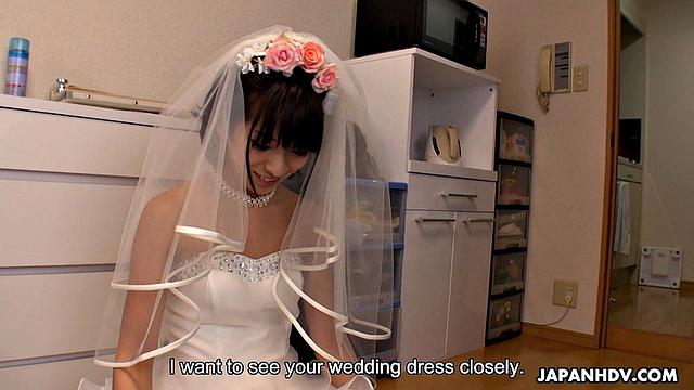 Рури Нарумиа трахается и сосёт в свадебном платье