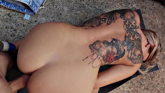 Marica's Bra-Fucking & Handjob Skills Helping Outdoors