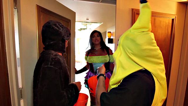 Vaniity - Halloween