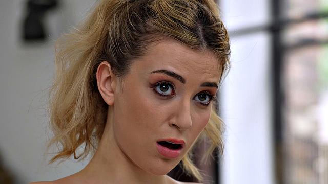 Tattooed Angelique Star Masturbates