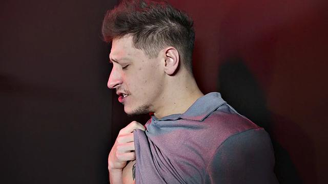 Rimming jock gives head and drills bottom for creampie