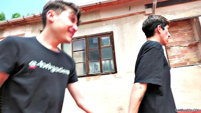 Finding A Threesome Friend - Ricky Vilela, Danny Bianchi & Luca Zavat