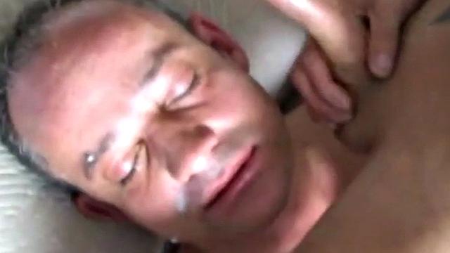 German facial-loving amateur gets fucked by inked top