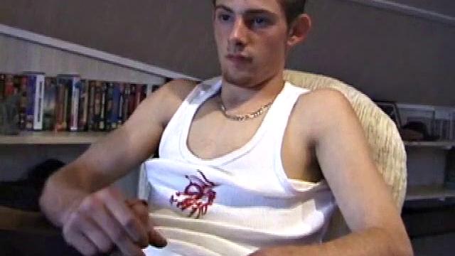 Skater Boy Vince Jacks Off Alone