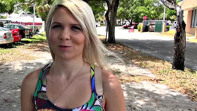 Blonde with tattoos gets drilled hard in the car and then swallows a hot load