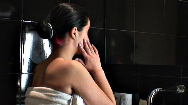 Sexy teen Diana shows off in the shower