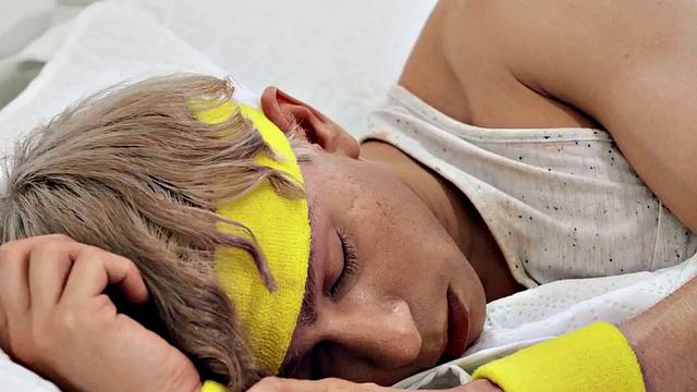 Bisex muscular MILF pussylicked and fucked in threesome