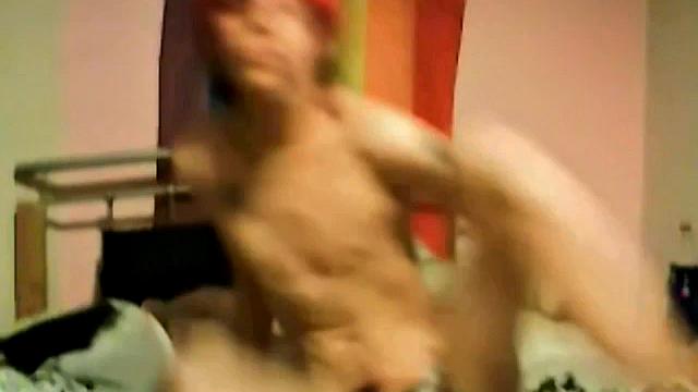 A Hot Wank Show! - Lewis Romeo