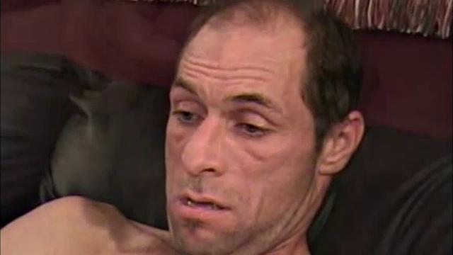 Here are two sessions with David. One was successful, while the other was not. This landscaper had difficulty getting his equipment to work, but he's a nice man. He is definitely easy on the eyes, if you like the slim and wiry types.