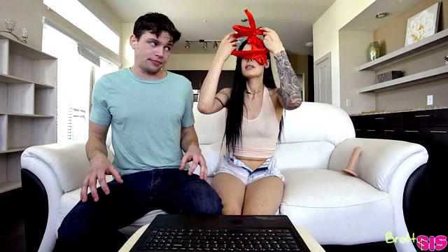 Touch My Body Challenge - Season 5, Episode 7