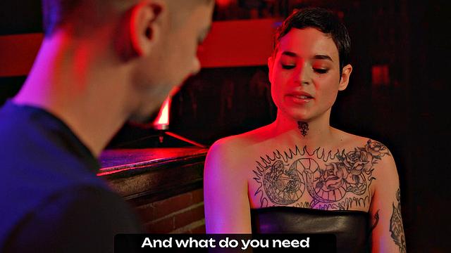 Саба Лапьедра впервые в жестком БДСМ: два мужика связывают, шпилят и доводят до сквирта