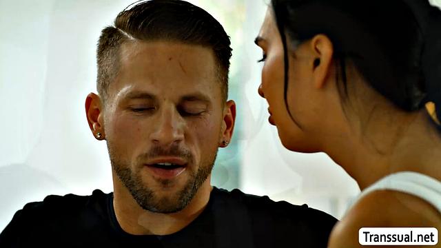 OMG that cock is so big it cant fit in my ass