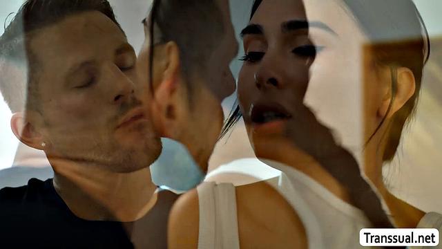 OMG that cock is so big it cant fit in my ass